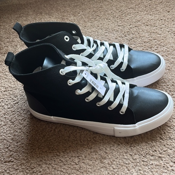 Torrid High Top Sneakers - Picture 2 of 6